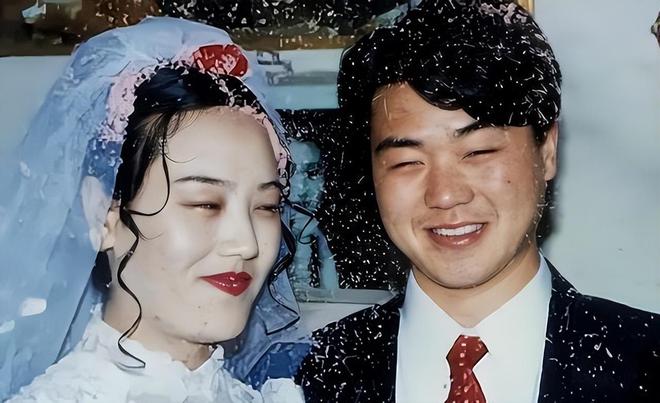 ：啃完三任丈夫啃94岁老母从未工作一天麻将胡了试玩19年湖南55岁巨婴熊丽(图4)