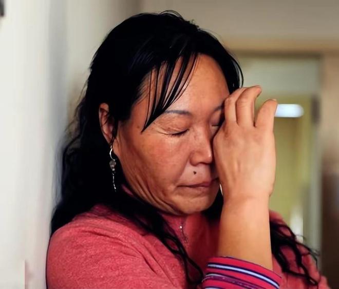 ：啃完三任丈夫啃94岁老母从未工作一天麻将胡了试玩19年湖南55岁巨婴熊丽(图12)