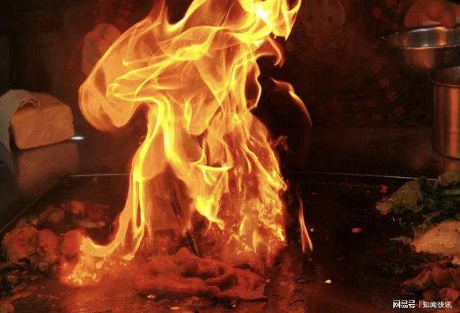 屋炸鸡店：传承韩式匠心点燃城市“烟火气”PG麻将胡了免费试玩模拟器雅安石棉北村韩(图6)