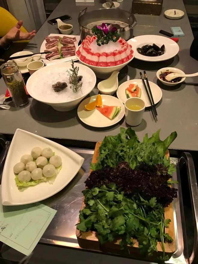 门店昔日打边炉顶流不行了？PG麻将胡了试玩仅剩一家